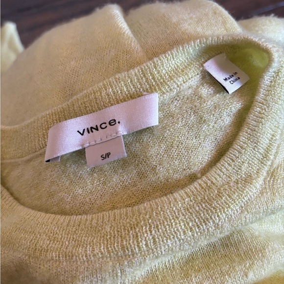 Vince Tissue Weight Linen, Silk, & Cashmere-Blend Top Citrine Size Small - Picture 8 of 8